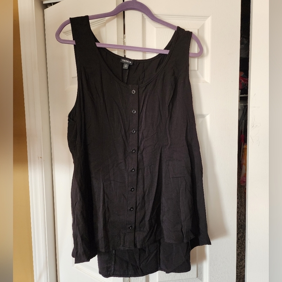 Torrid Black Tank Top - Picture 1 of 3